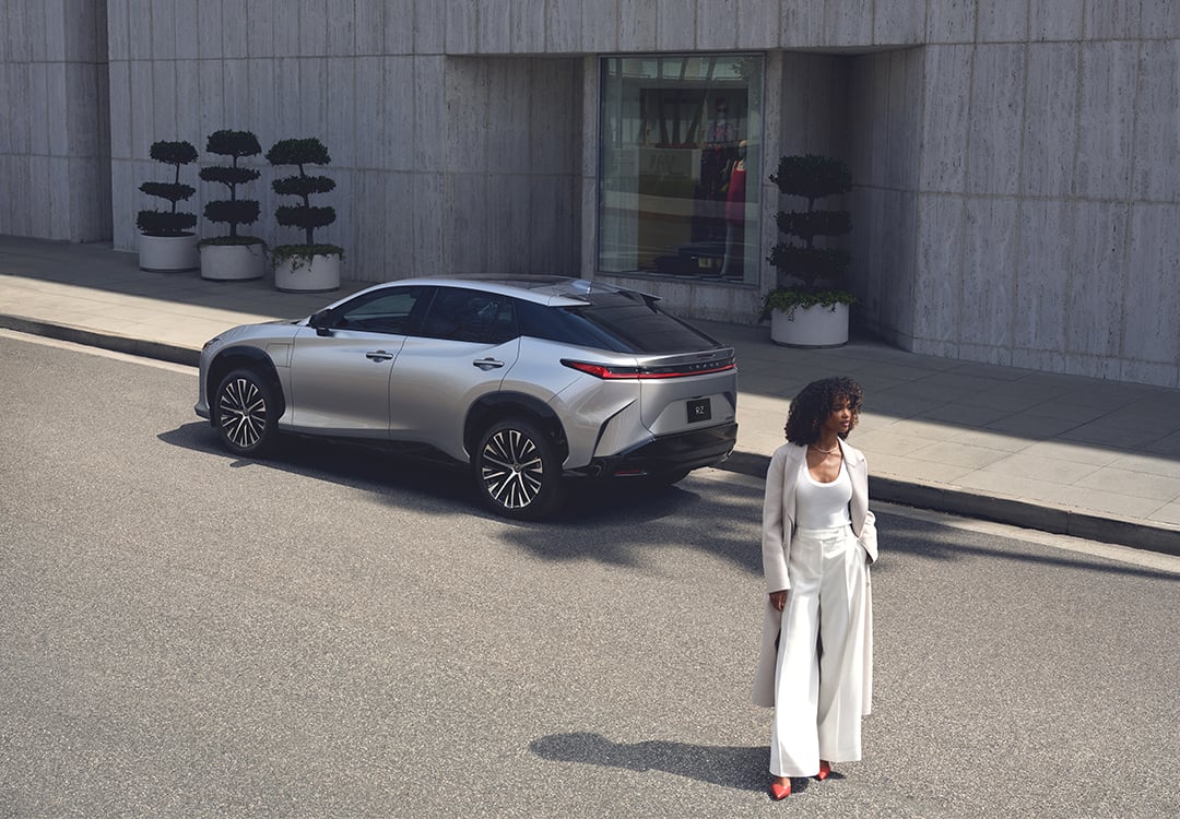 Lexus RZ